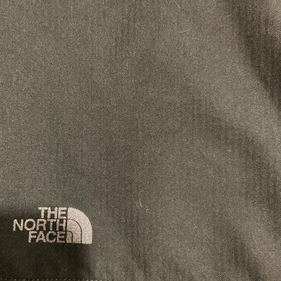 The North Face shorts, Black, Size Large - Picture 5 of 8